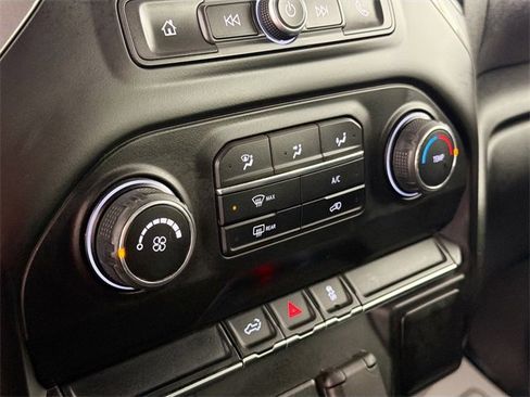 Used 2019 Chevrolet Silverado 1500 Custom image 15