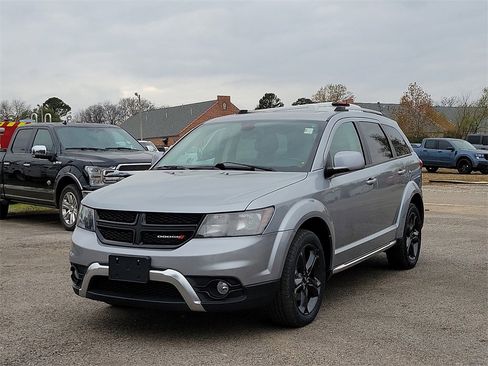 Used 2020 Dodge Journey Crossroad image 2