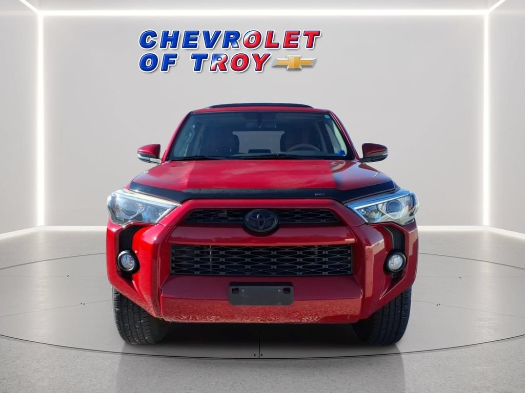 Used 2019 Toyota 4Runner SR5 Premium AWD/4WD image 2