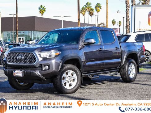 Used 2019 Toyota Tacoma TRD Off-Road w/ Technology Package image 1