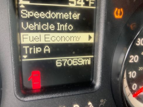 Used 2017 RAM 1500 Express w/ Express Value Package image 20