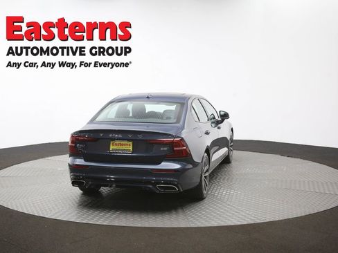 Used 2022 Volvo S60 B5 Momentum AWD/4WD image 38