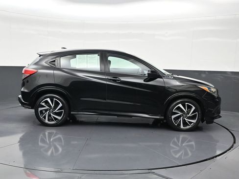Used 2019 Honda HR-V Sport image 6