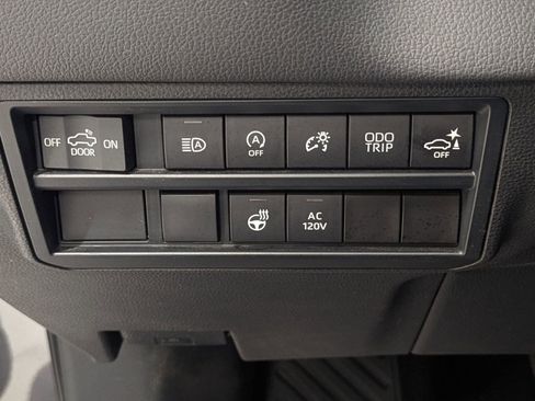 Used 2022 Toyota Tundra Limited image 13