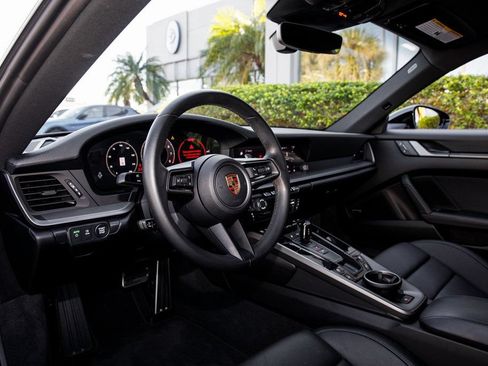 Used 2025 Porsche 911 Carrera RWD image 27