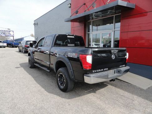 Used 2016 Nissan Titan XD image 3
