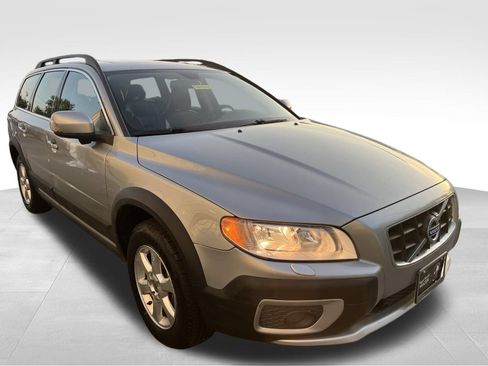 Used 2010 Volvo XC70 3.2 AWD/4WD image 3