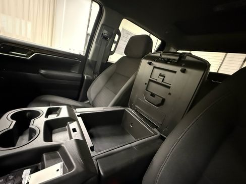 Certified 2023 Chevrolet Silverado 1500 LT AWD/4WD image 40