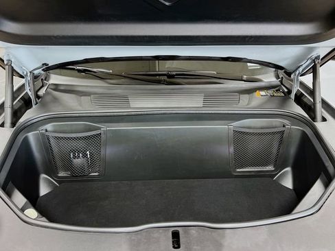 Used 2025 Rivian R1S Adventure image 32