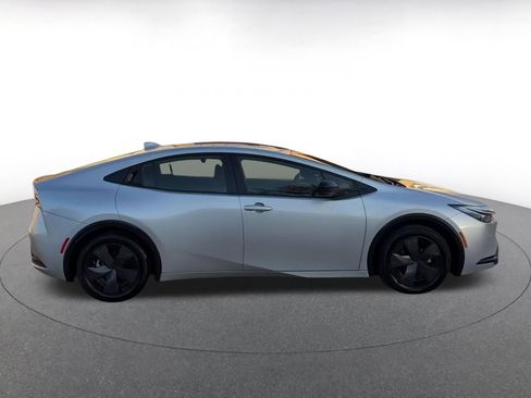 Used 2025 Toyota Prius LE image 16
