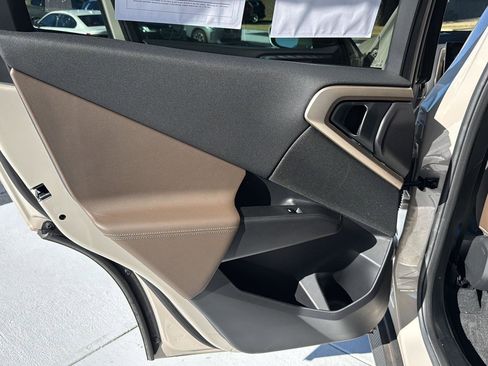 Used 2025 BMW X3 xDrive30i w/ Premium Package image 15