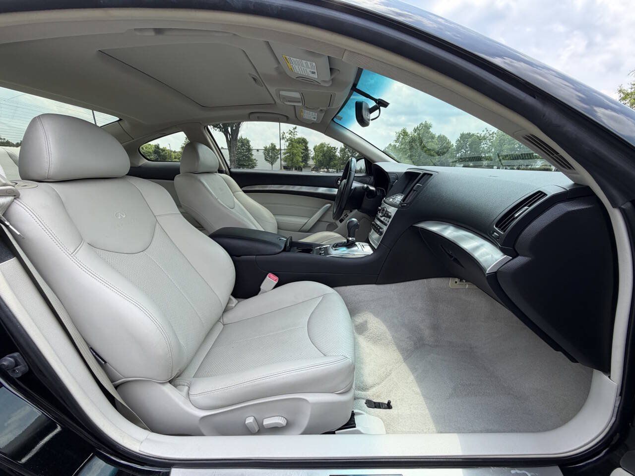 Used 2014 INFINITI Q60 Journey w/ Premium Package RWD image 17