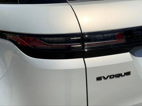 New 2026 Land Rover Range Rover Evoque S image 5