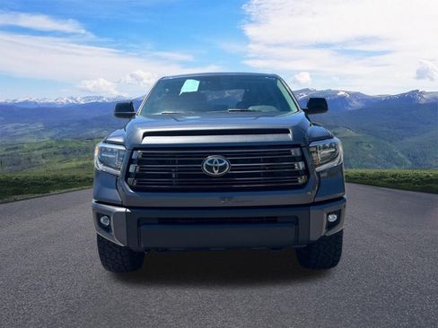 Used 2021 Toyota Tundra Limited w/ Limited Premium Package AWD/4WD image 9
