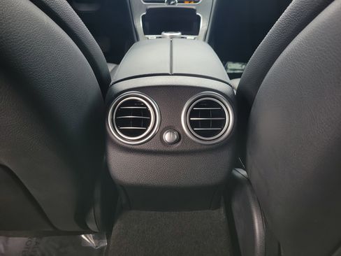 Used 2021 Mercedes-Benz C 300 Sedan image 7