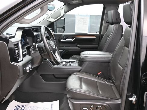Used 2024 GMC Sierra 2500 Denali w/ Denali Reserve Package AWD/4WD image 17
