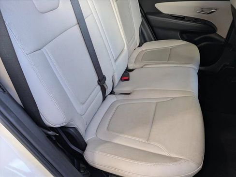 Used 2024 Hyundai Tucson Limited FWD image 19