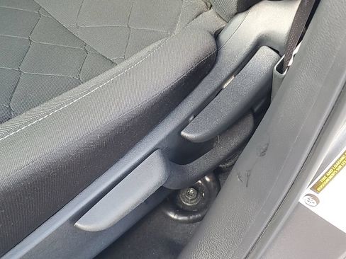 Used 2020 Nissan Kicks SV FWD image 16