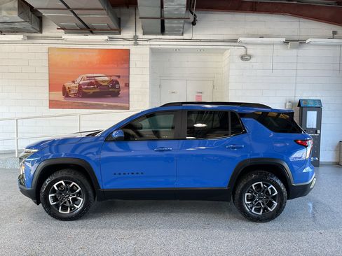 Used 2025 Chevrolet Equinox ACTIV AWD/4WD image 5