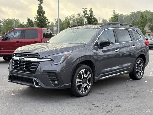 Certified 2025 Subaru Ascent Touring w/ Popular Package #2 AWD/4WD image 7