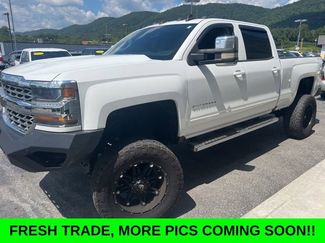 Used 2017 Chevrolet Silverado 1500 LT w/ Trailering Package image 1