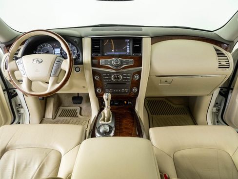 Used 2015 INFINITI QX80 4WD w/ Deluxe Technology Package image 18