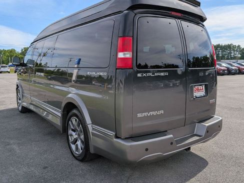 Used 2023 GMC Savana 2500 Extended RWD image 8