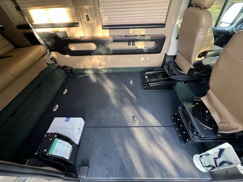 Used 2017 RAM ProMaster 2500 w/ Premium Appearance Group image 41