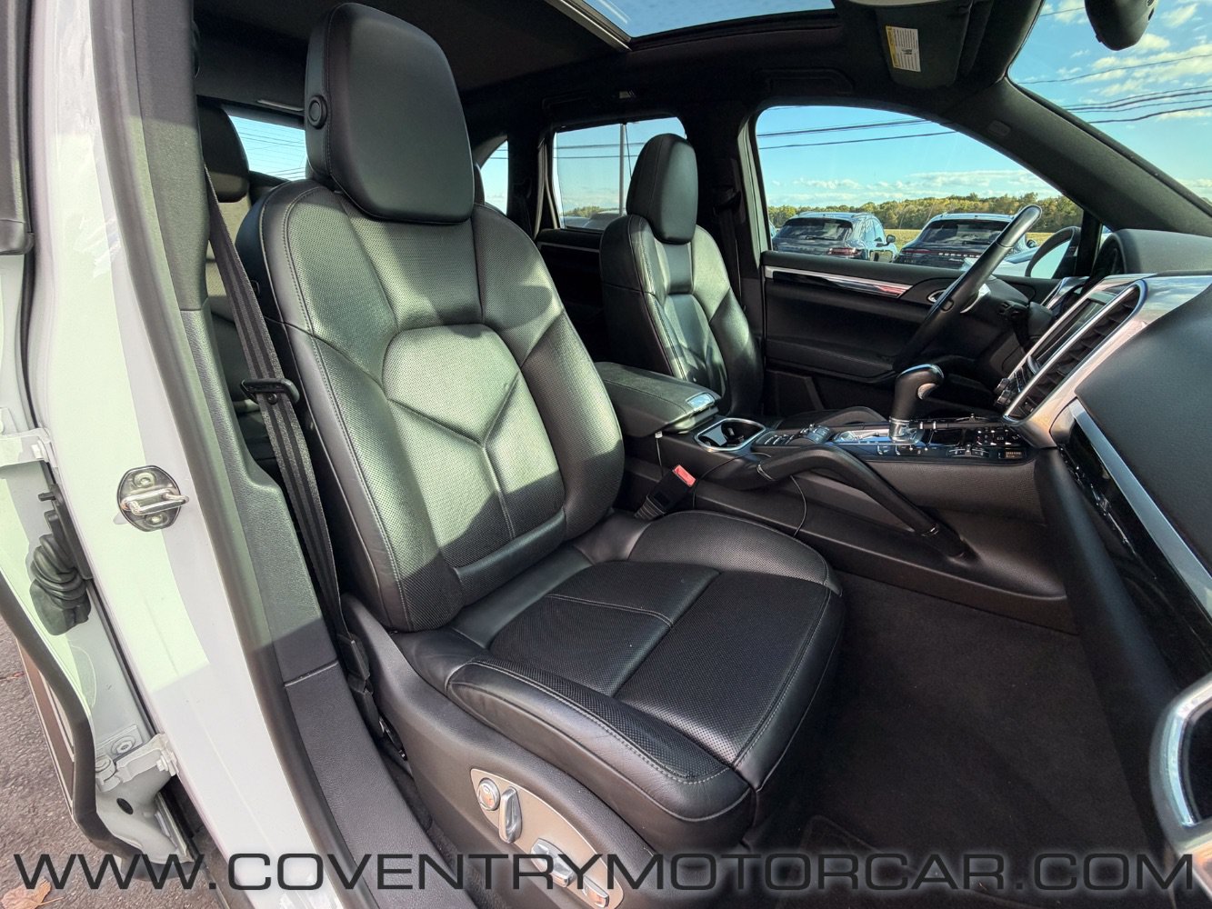 Used 2014 Porsche Cayenne S AWD/4WD image 35