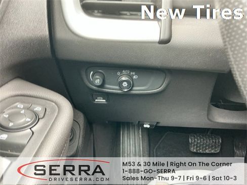 Used 2022 GMC Terrain SLE w/ Driver Convenience Package image 20