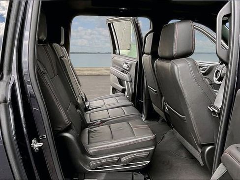 Certified 2023 Chevrolet Suburban RST AWD/4WD image 25