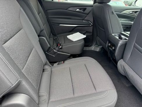 New 2026 Chevrolet Traverse LT FWD image 8