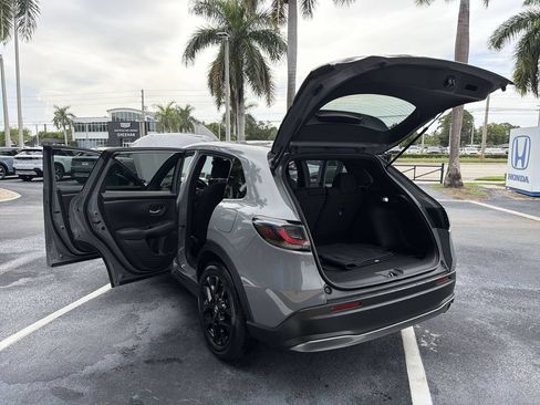 Certified 2025 Honda HR-V Sport image 20
