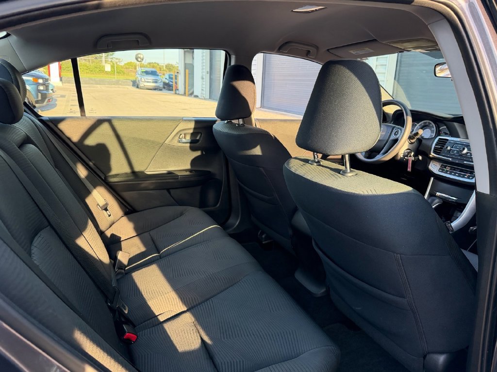 Used 2015 Honda Accord LX image 16