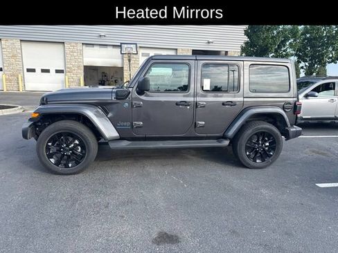 Used 2025 Jeep Wrangler Unlimited Sahara AWD/4WD image 11