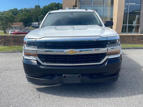 Used 2018 Chevrolet Silverado 1500 W/T w/ WT Convenience Package AWD/4WD image 2