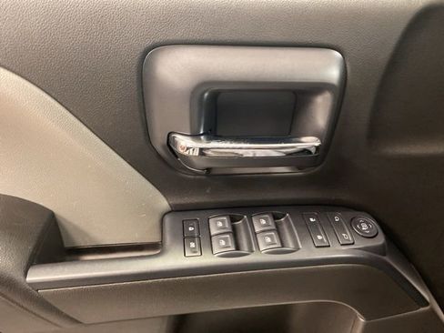 Used 2019 Chevrolet Silverado 1500 Custom w/ Custom Convenience Package image 16