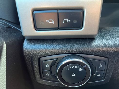 Used 2019 Ford F250 Lariat w/ Lariat Ultimate Package AWD/4WD image 21