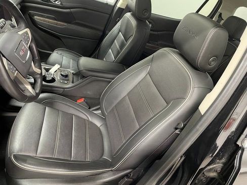 Used 2022 GMC Acadia Denali w/ GMC Pro Grade Package AWD/4WD image 12