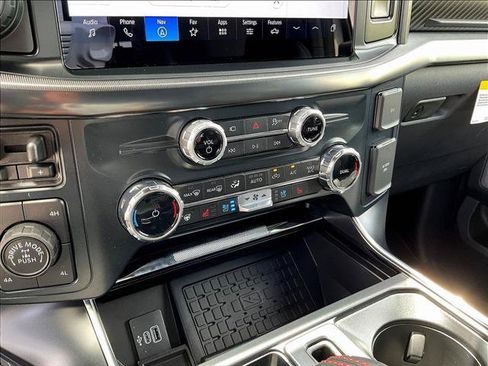 Used 2025 Ford F150 Raptor AWD/4WD image 23