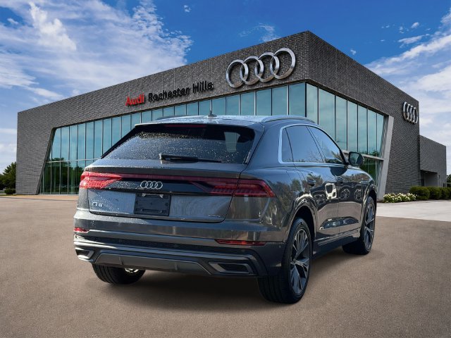 Used 2023 Audi Q8 Prestige AWD/4WD image 5