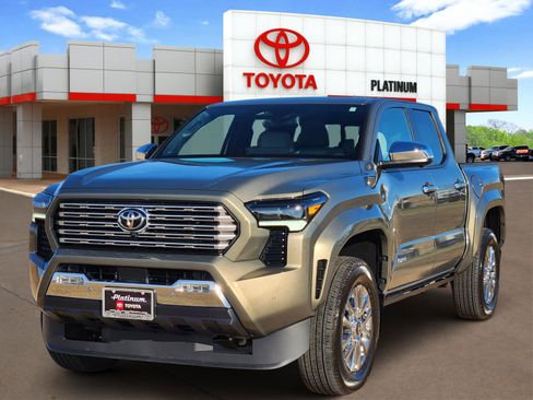 Used 2025 Toyota Tacoma Limited image 2