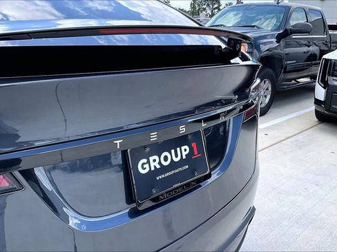 Used 2024 Tesla Model X AWD/4WD image 28