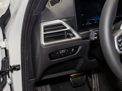 Used 2026 BMW 330i xDrive Sedan w/ M Sport Package image 14