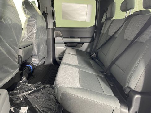 New 2026 Ford F250 XLT w/ XLT Premium Package image 4