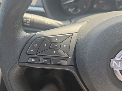 Certified 2025 Nissan Altima 2.5 S FWD image 10