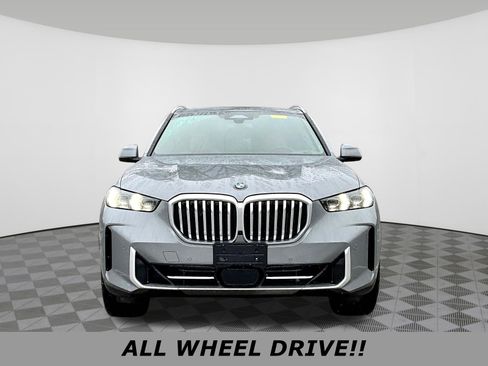 Used 2025 BMW X5 xDrive40i w/ Parking Assistance Package AWD/4WD image 2