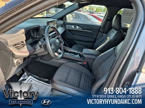 Used 2025 Ford Explorer ST-Line AWD/4WD image 9