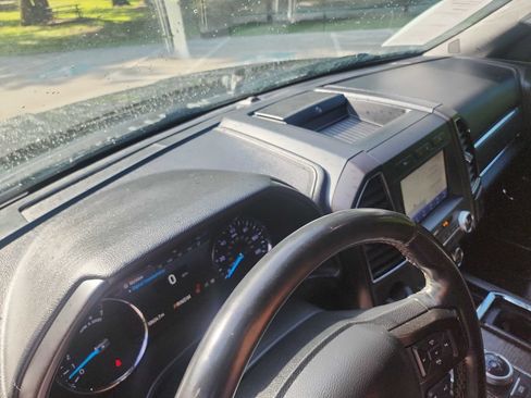 Used 2020 Ford Expedition Limited RWD image 21