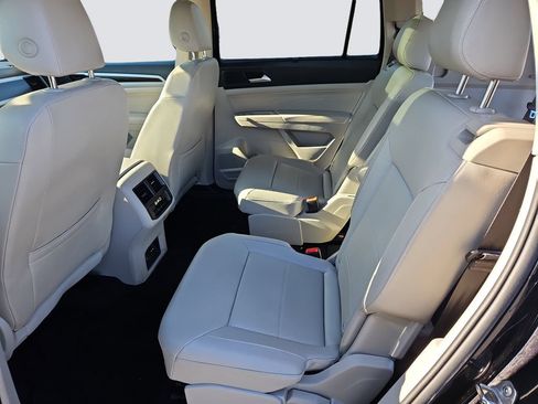 Used 2022 Volkswagen Atlas SE w/ Panoramic Sunroof Package AWD/4WD image 34